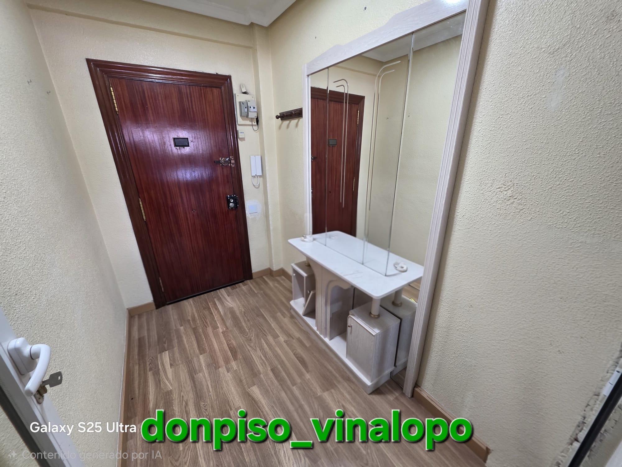 Imagen 2 Apartamento en venta en Elda / Piso con ascensor, reformado, Avenida de C>hapí